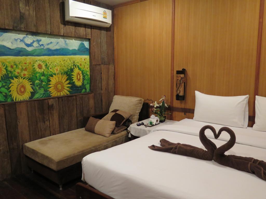 V-View Beach Resort Baan Tai Room photo